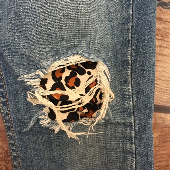 🐆Upcycled Cheetah Skinny Jeans - Picture 14 of 14